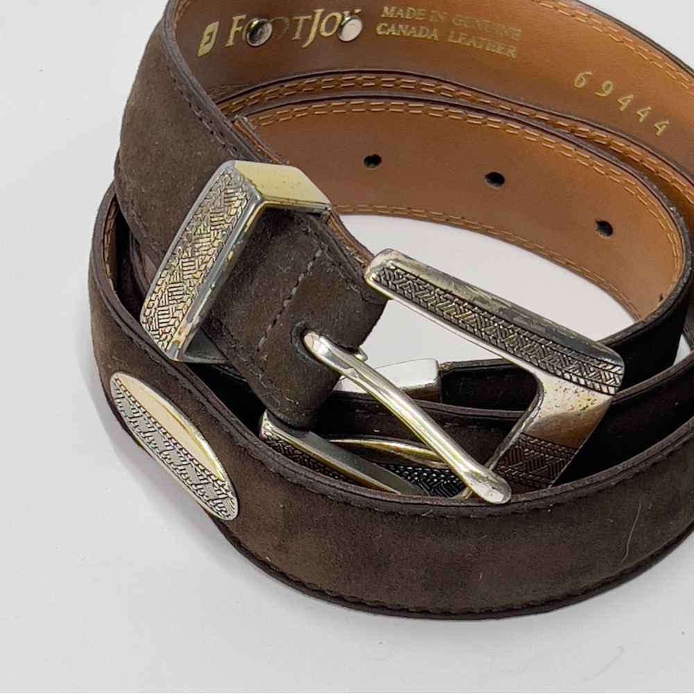 FOOTJOY W Vintage Brown Belt. Silver Embellishment. Silver has some Tarnish.